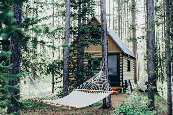 Les meilleures cabanes de camping incontournables pour l'évasion